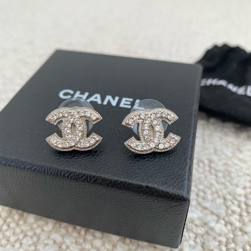 Chanel Boucles Oreille Earrings